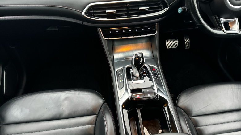 MG HS 1.5 T-GDI Trophy 5dr DCT Petrol Hatchback